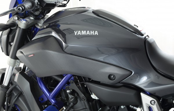 Powerbronze Seitenverkleidungen Carbon YAMAHA MT-07