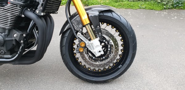 Kineo Drahtspeichenräder Schlauchlos Ducati Hypermotard 821